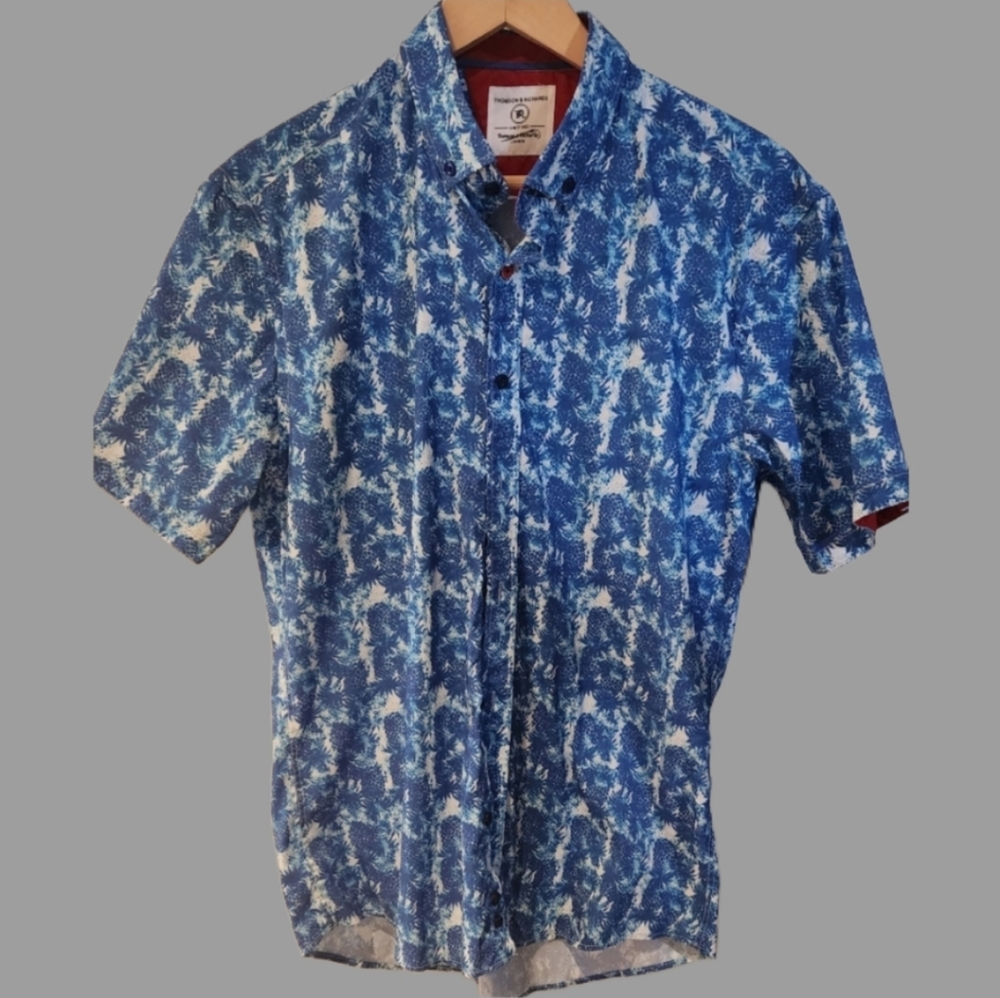 Thomson And Richards Large Blue Palm Tree Design With Red Interior Accents Beach